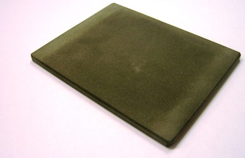 Pietra di paragone sintetica  per metalli 100x80x10 mm.